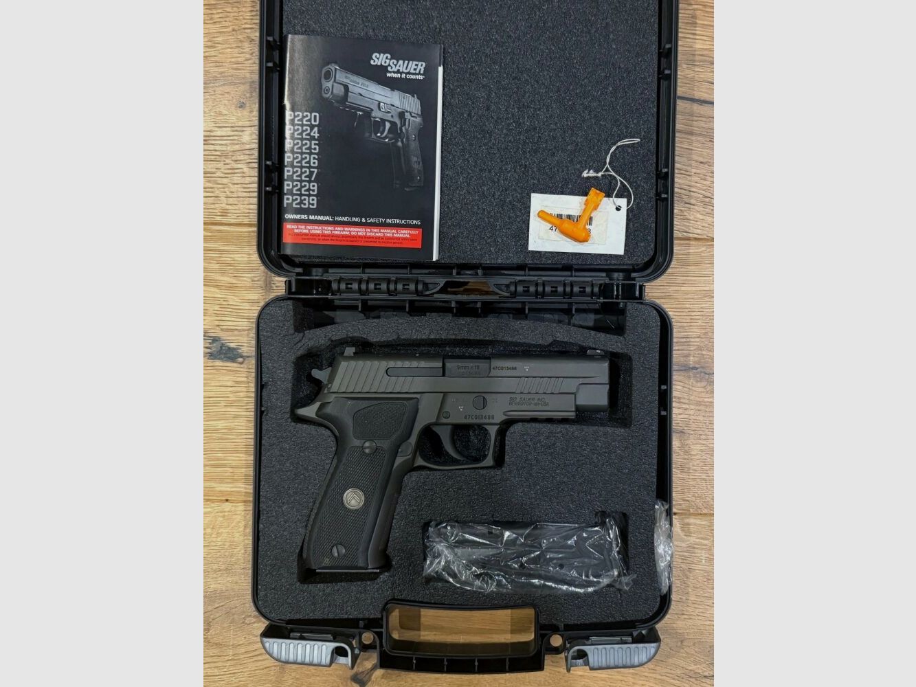 Sig Sauer P226 Legion