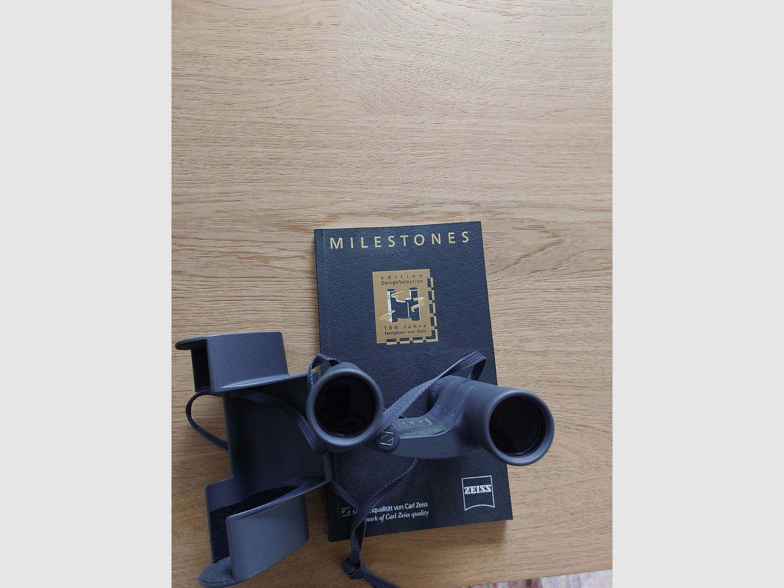 Zeiss 10x25B zakverrekijker, afbeelding 2 van 5
