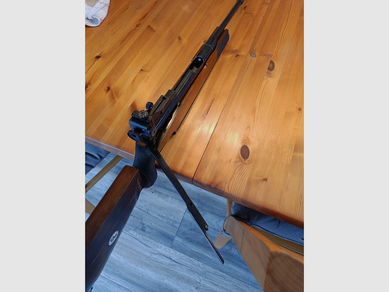 Luftgewehr der Marke Feinwerkbau Modell 300s Universal