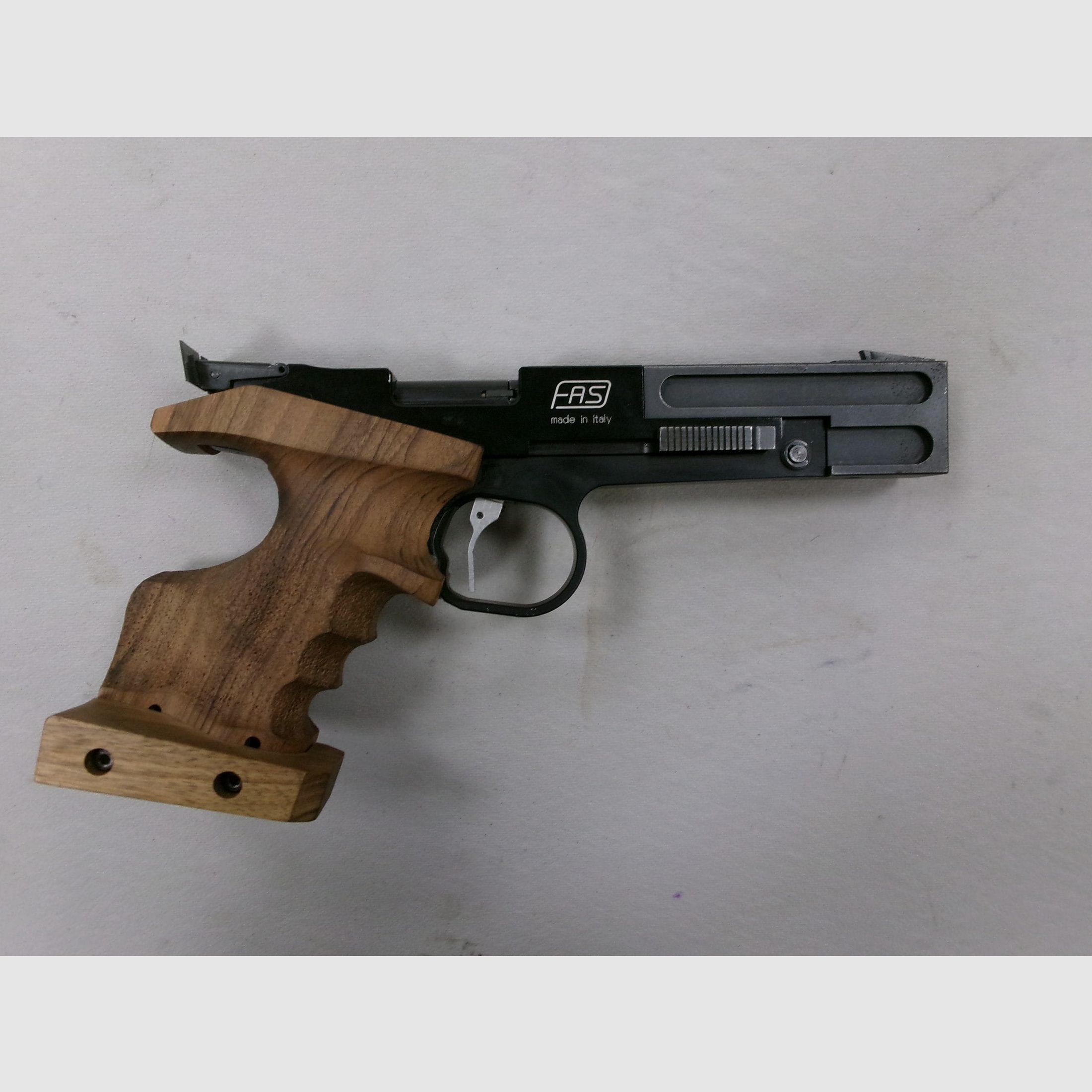 FAS 607 Kal. 22 L.R., Bild 2 von 3