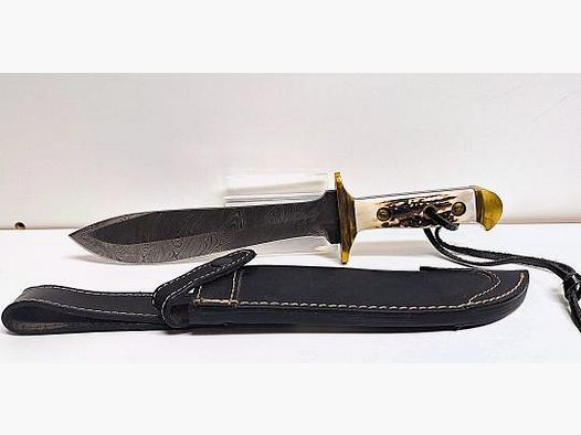 Coltello da caccia in damasco