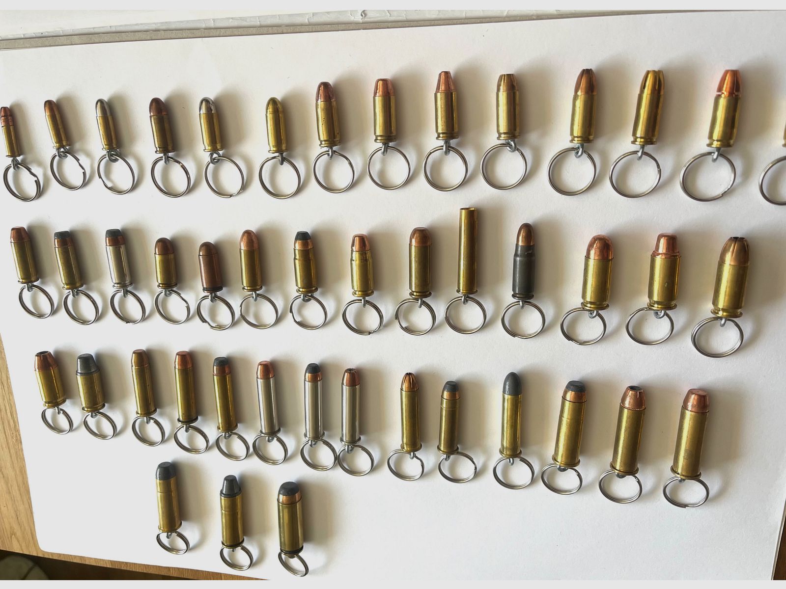 ••• Verschillende cartridges - sleutelhanger pistool •••, afbeelding 2 van 11