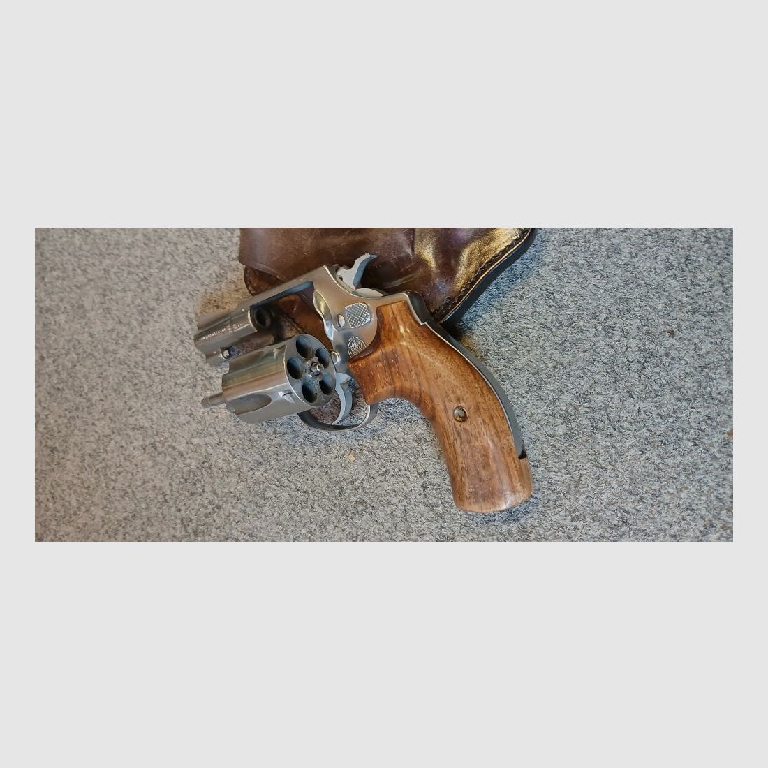 Smith & Wesson 60