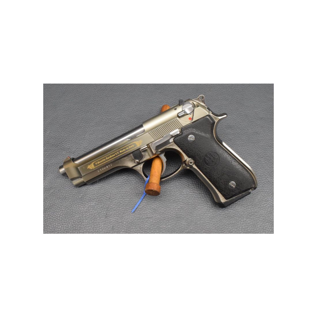 Beretta Pistole Mod. 92FS Golden Inox Kaliber 9mmPara, sehr gut