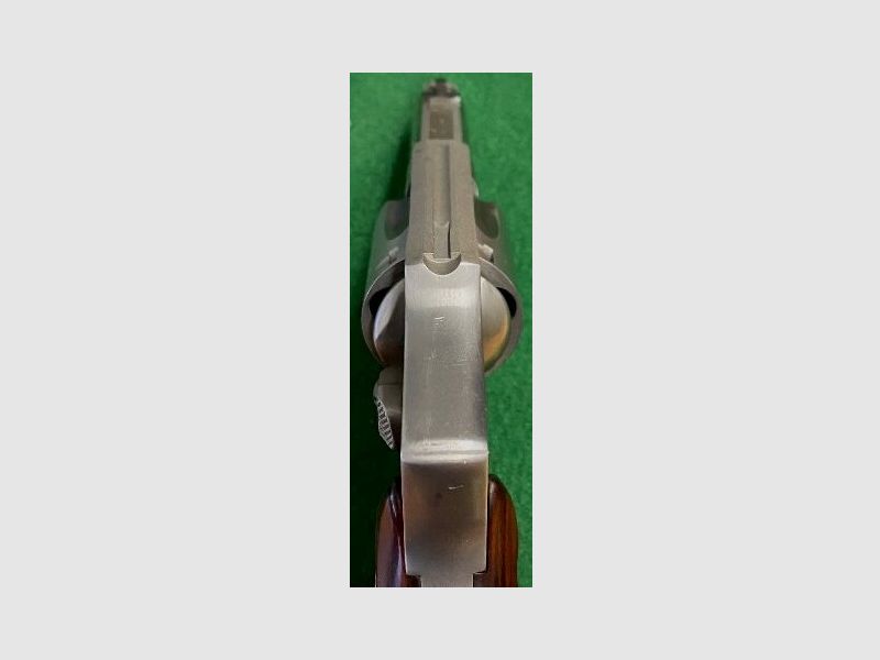Smith & Wesson 640