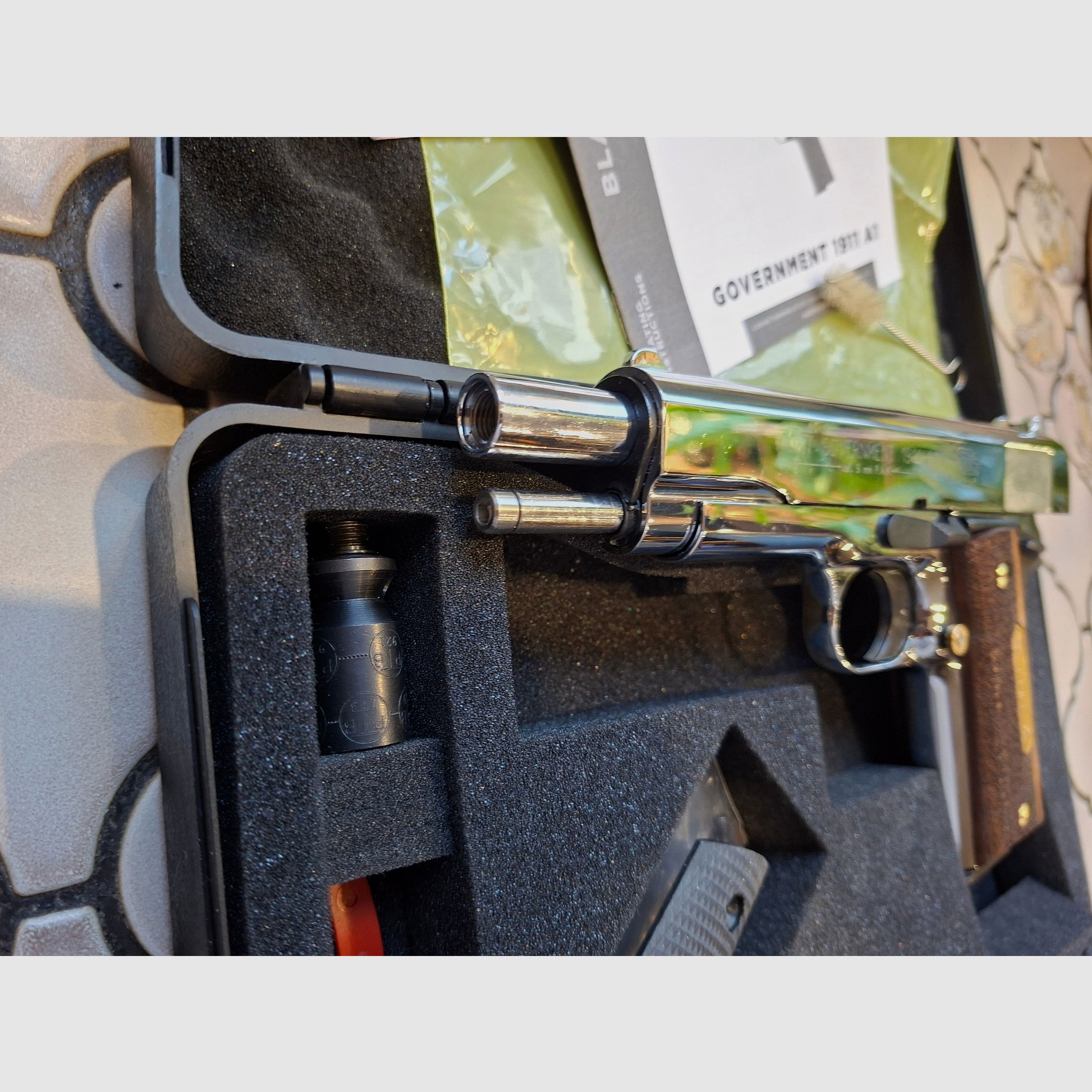 Colt 1911 Chrom, nowy, nie strzelany, długa prowadnica sprężyny, przedmiot kolekcjonerski. Cena do negocjacji!