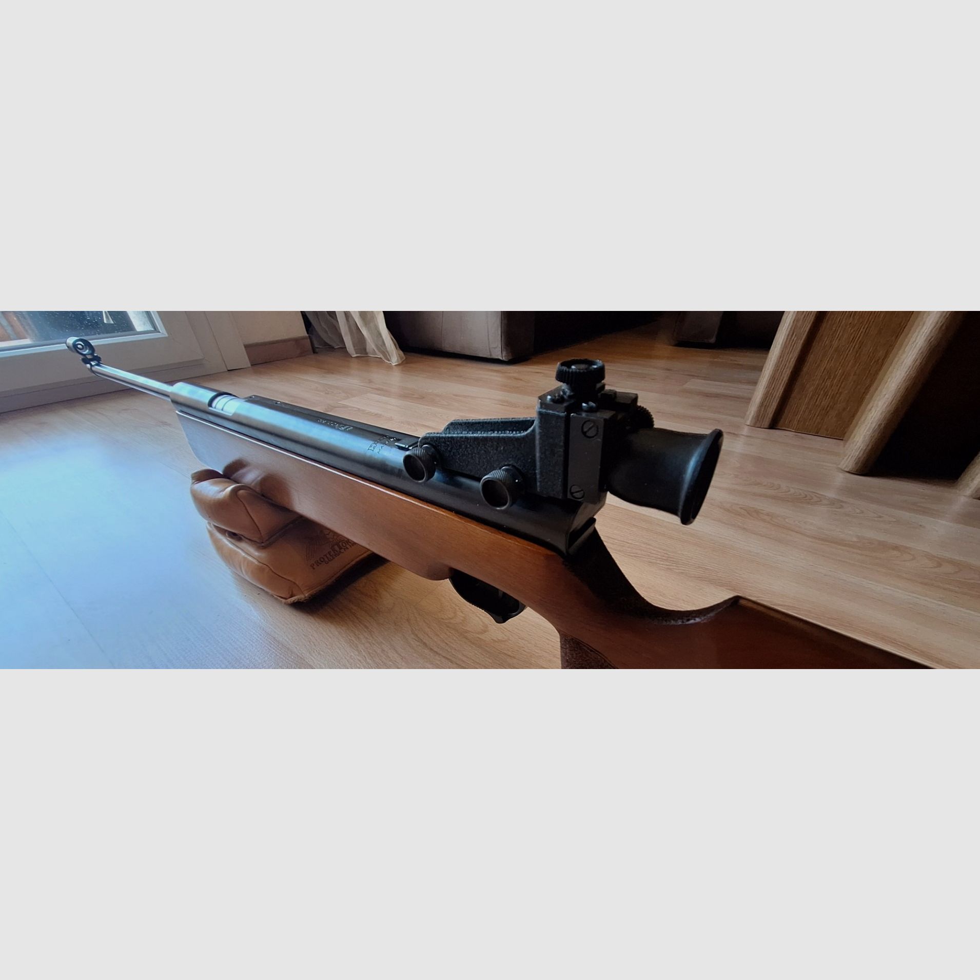 Haenel 312-1 Match-Luftgewehr Seitenspanner