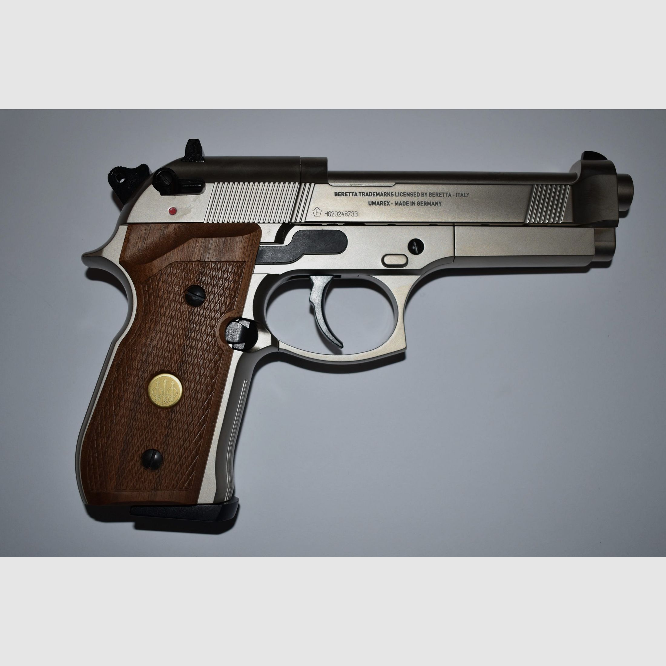 Beretta 92 FS, Bild 2 von 2