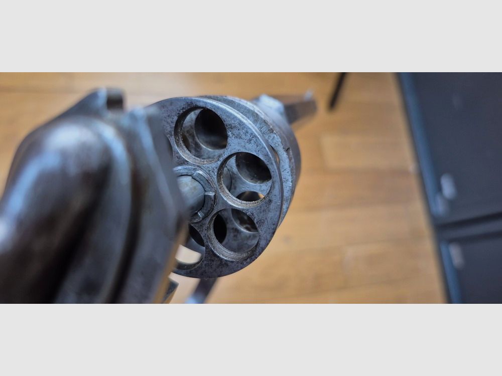 Seltener Revolver mit Galand-System – Kal. 12 mm – 6 Schuss – Quasi-regulär aus dem Konflikt von 1870/1871 – Geniales System zur kollektiven Hülsenextraktion – Stempel „CFG“ – Sehr schönes Stück zum Reinigen, das einer Sammlung Ehre machen wird – BE+ / TBE, Bild 25 von 29