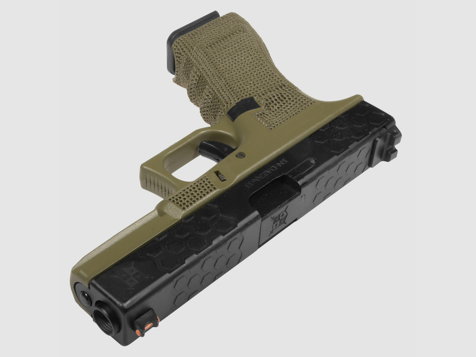 P03 GBB Airsoft Pistole in Oliv | Delta Armory