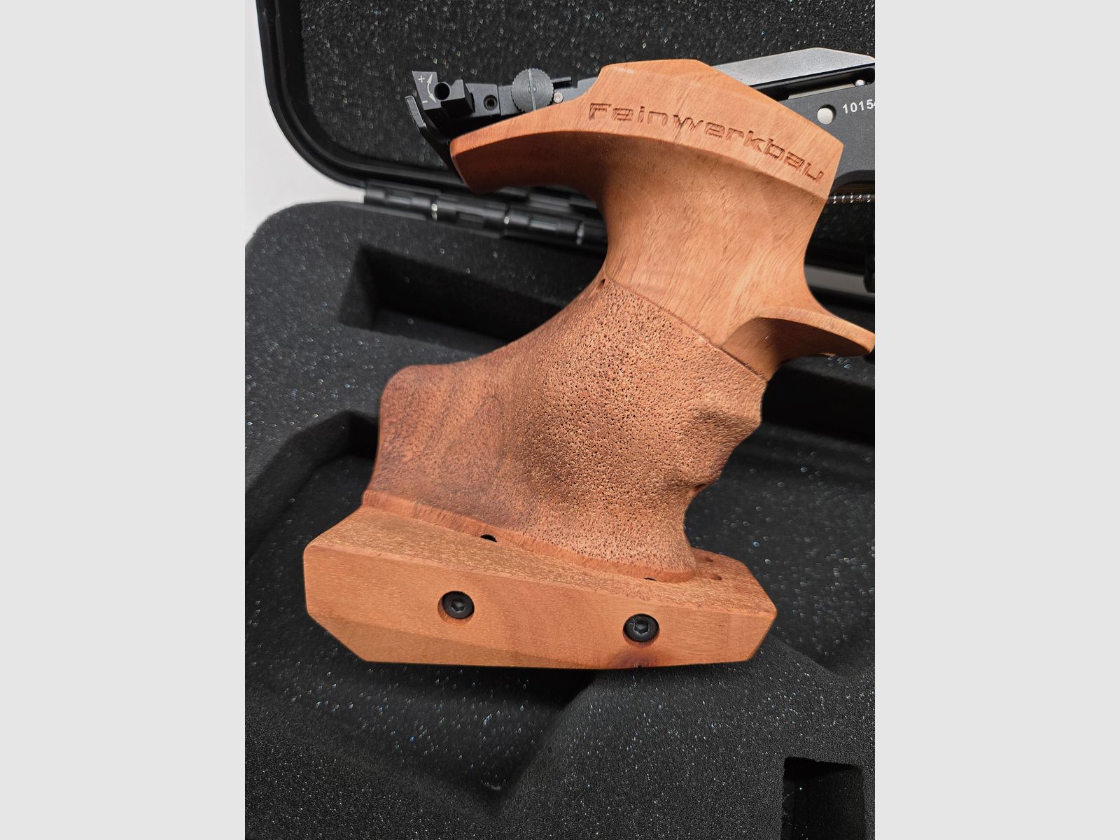 (Reserved for R.R.) Match air pistol Feinwerkbau P8X (Grip M) as good as new with accessories