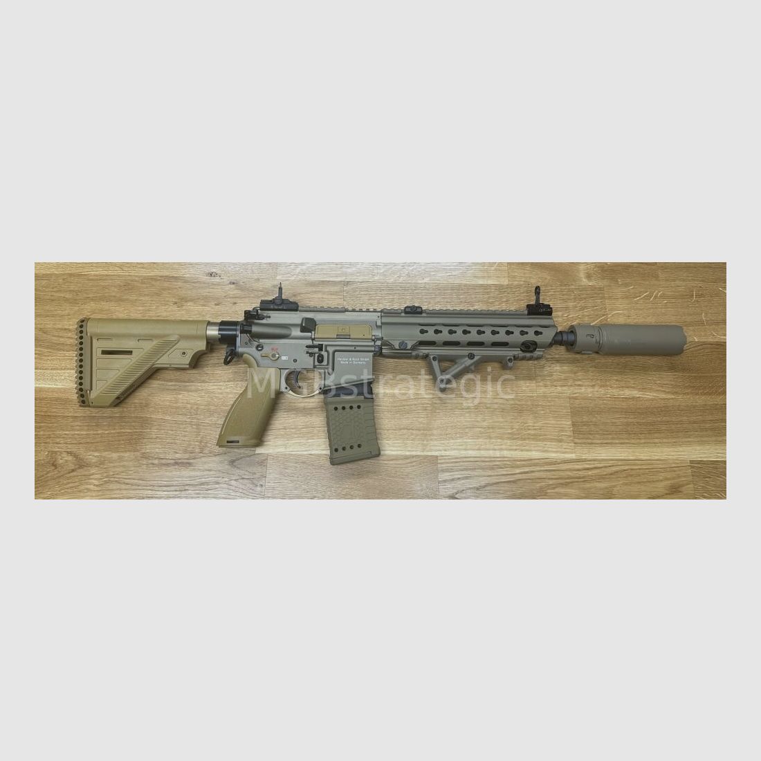 Heckler & Koch MR223 A3 Slim-Line 11" canna - fucile semiautomatico .223Rem incluso silenziatore ASE UTRA Dual 556-Short-QM2 Gen2 Cerakote FDE - versione civile HK416 / G95K / G38 / con aggiornamenti