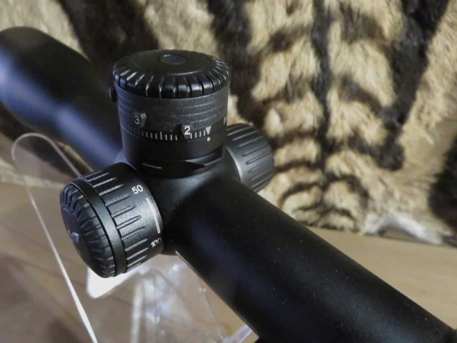 Vielseitiges Zielfernrohr SWAROVSKI Z8i 1,7-13,3×42 P mit Schiene und ballistischer Turm, Bild 3 von 6