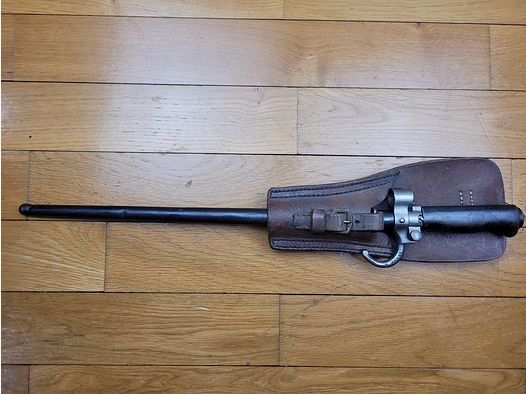 Seltene und schöne Lebel S102(f) Bajonett – Quillon – nachbearbeitet und blued – Wehrmacht Wiederverwendung – mit Scheide – sehr guter Zustand