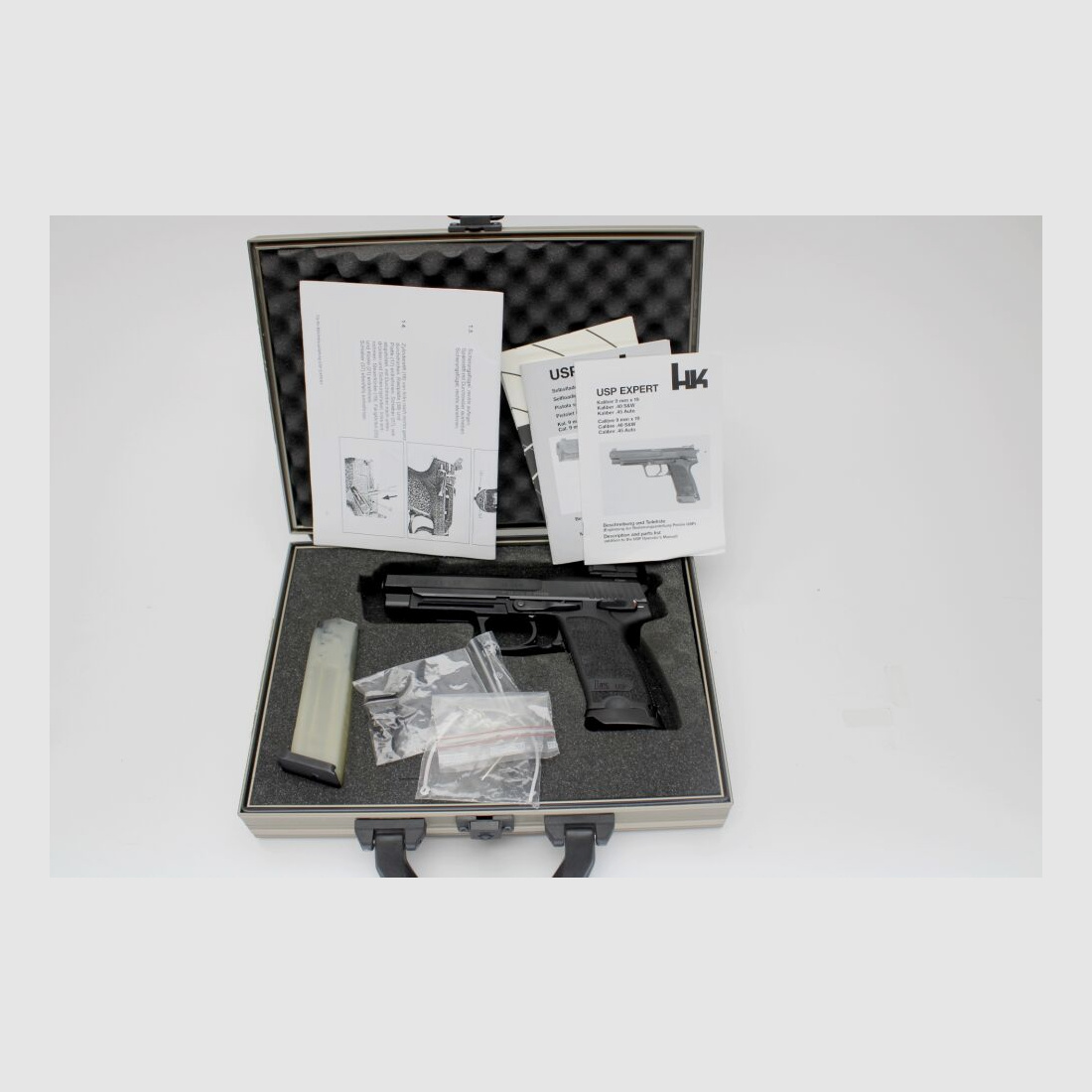 Pistole H&K HK USP EXPERT Kaliber .40S&W mit Vortex Defender CCW und Koffer Pfandversteigerung 17.7.25