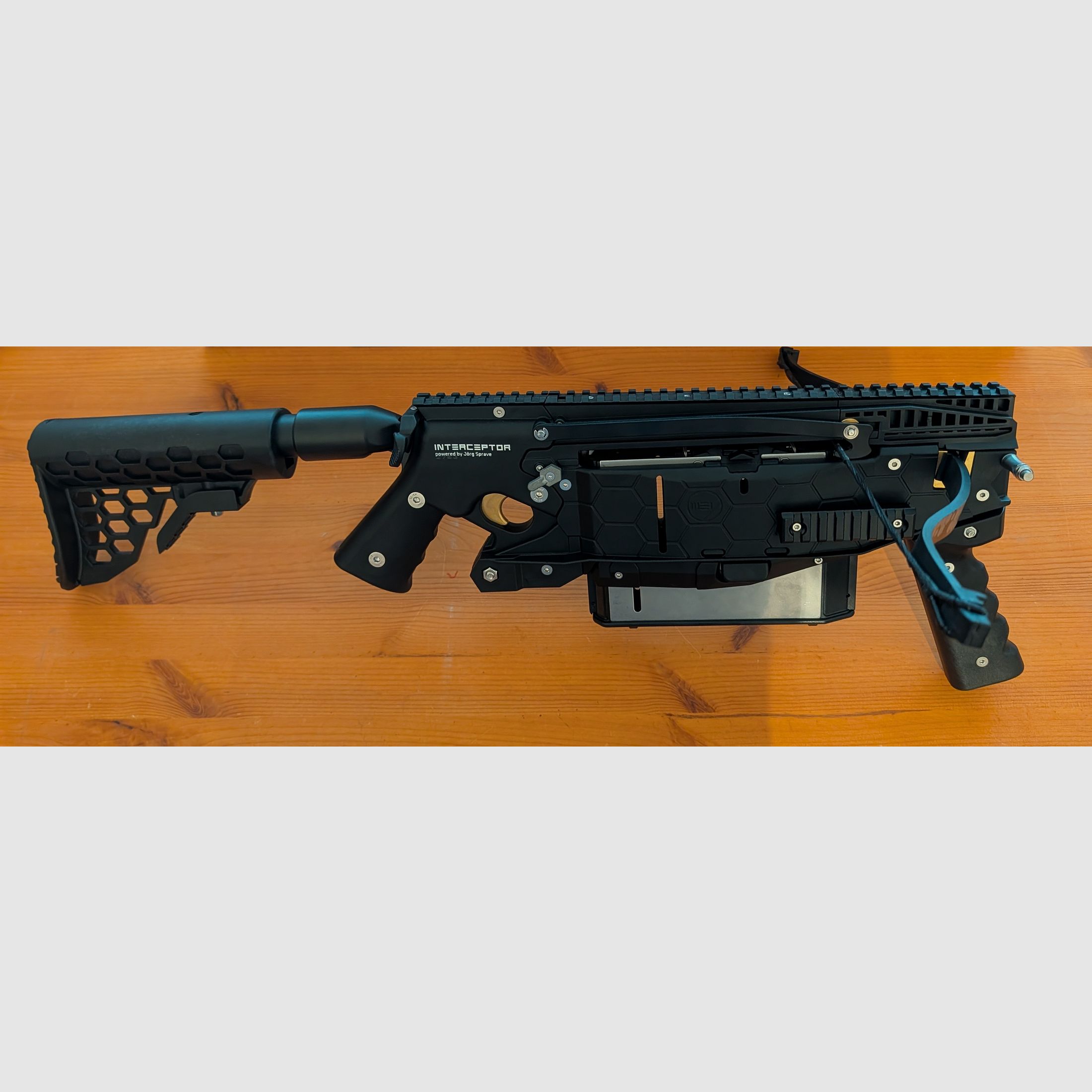 GoGun MEY Interceptor Armbrust + 30 Bolzen + Zubehör
