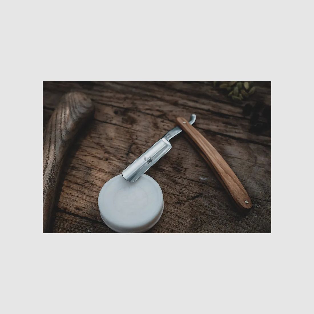 PUMA Rasiermesser (Olivenholz)