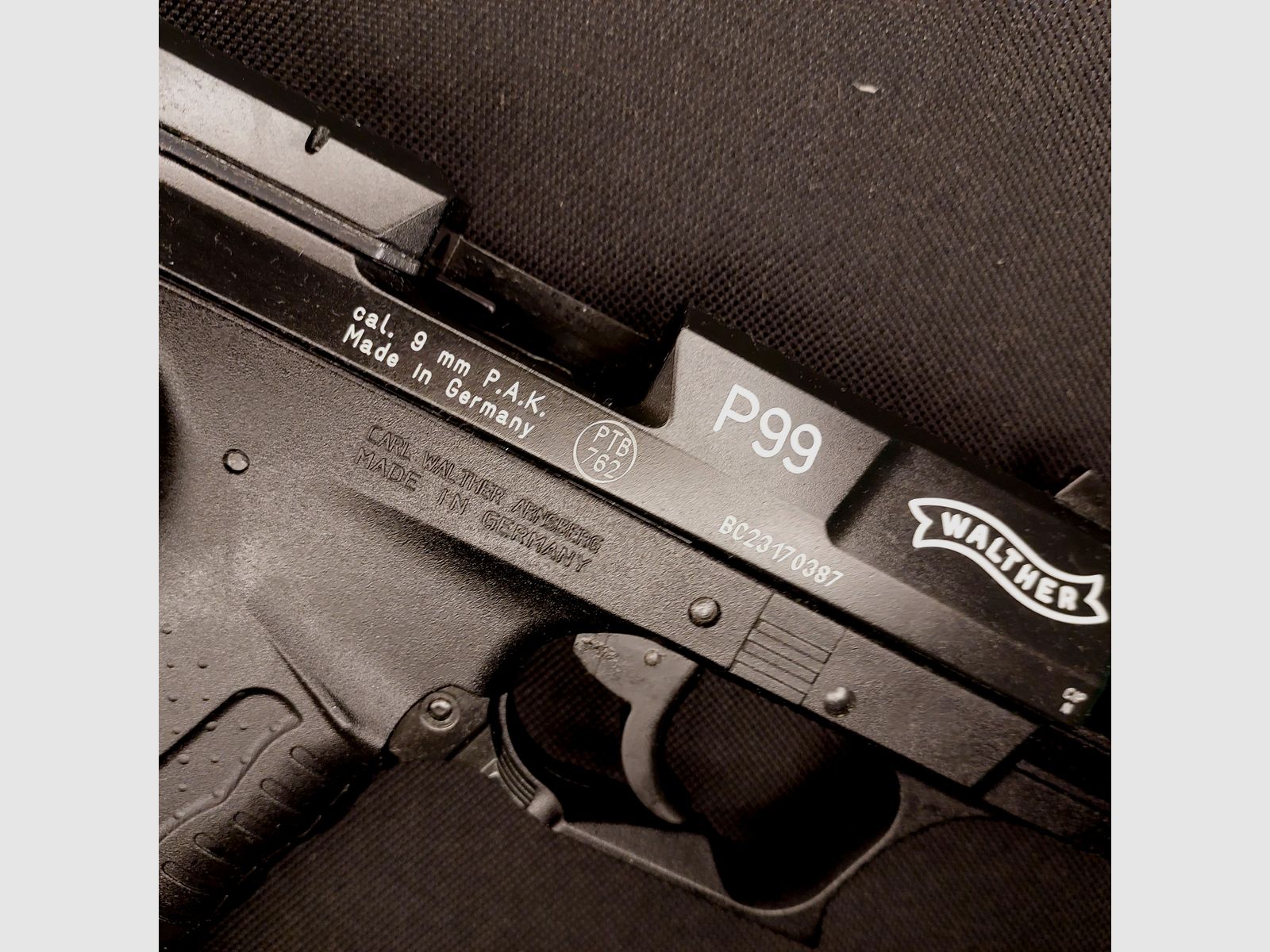 Walther P99 Schreckschuss Pistole 9mm P.A.K. (PTB 762) P 99 OVP mit Koffer.