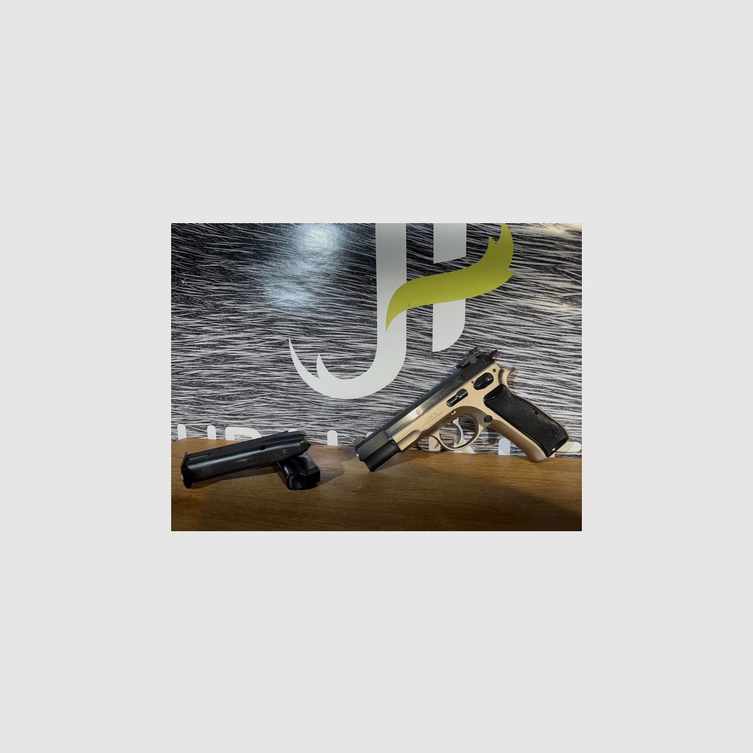 Pistole CZ 75; Modell 75; 9x19