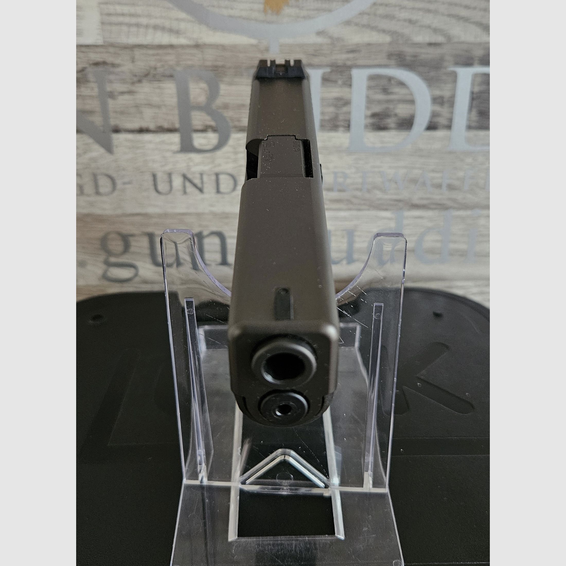 Pistola Glock 19 Gen.4 Cal. 9mm Luger - envío gratis - Producto nuevo del comercio especializado -