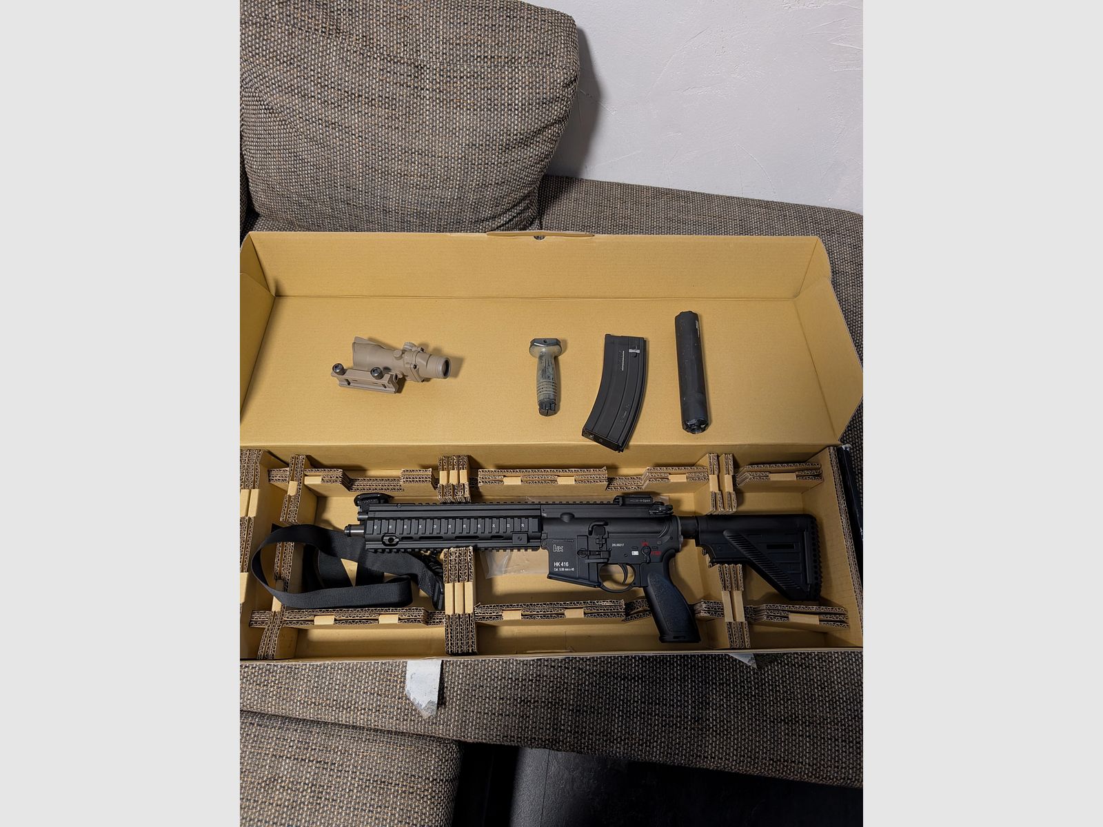 Heckler & Koch HK416 Softair – 1,6 Joule – Gaz Blow Back – avec accessoires