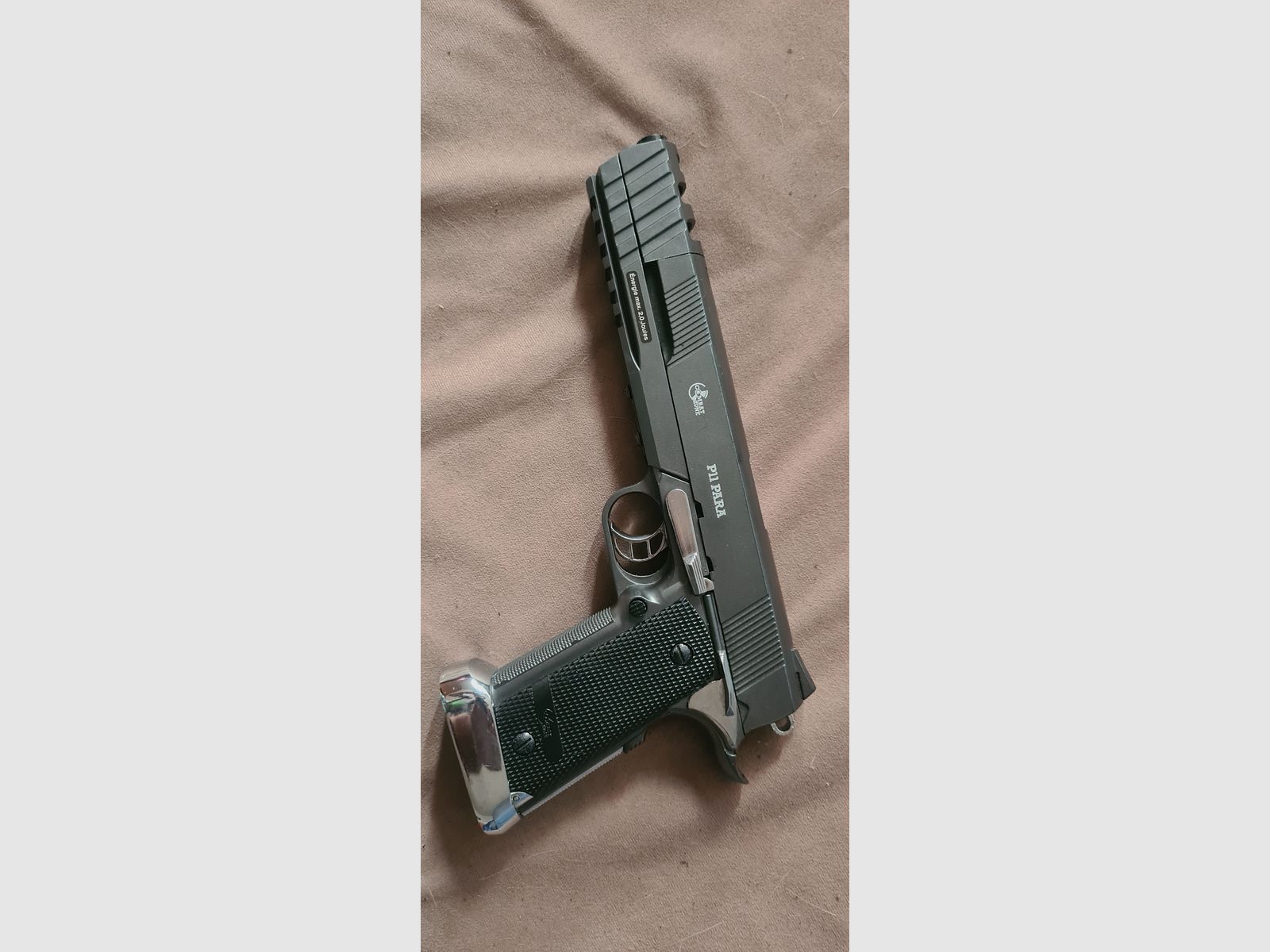 Combat zone p11 Para