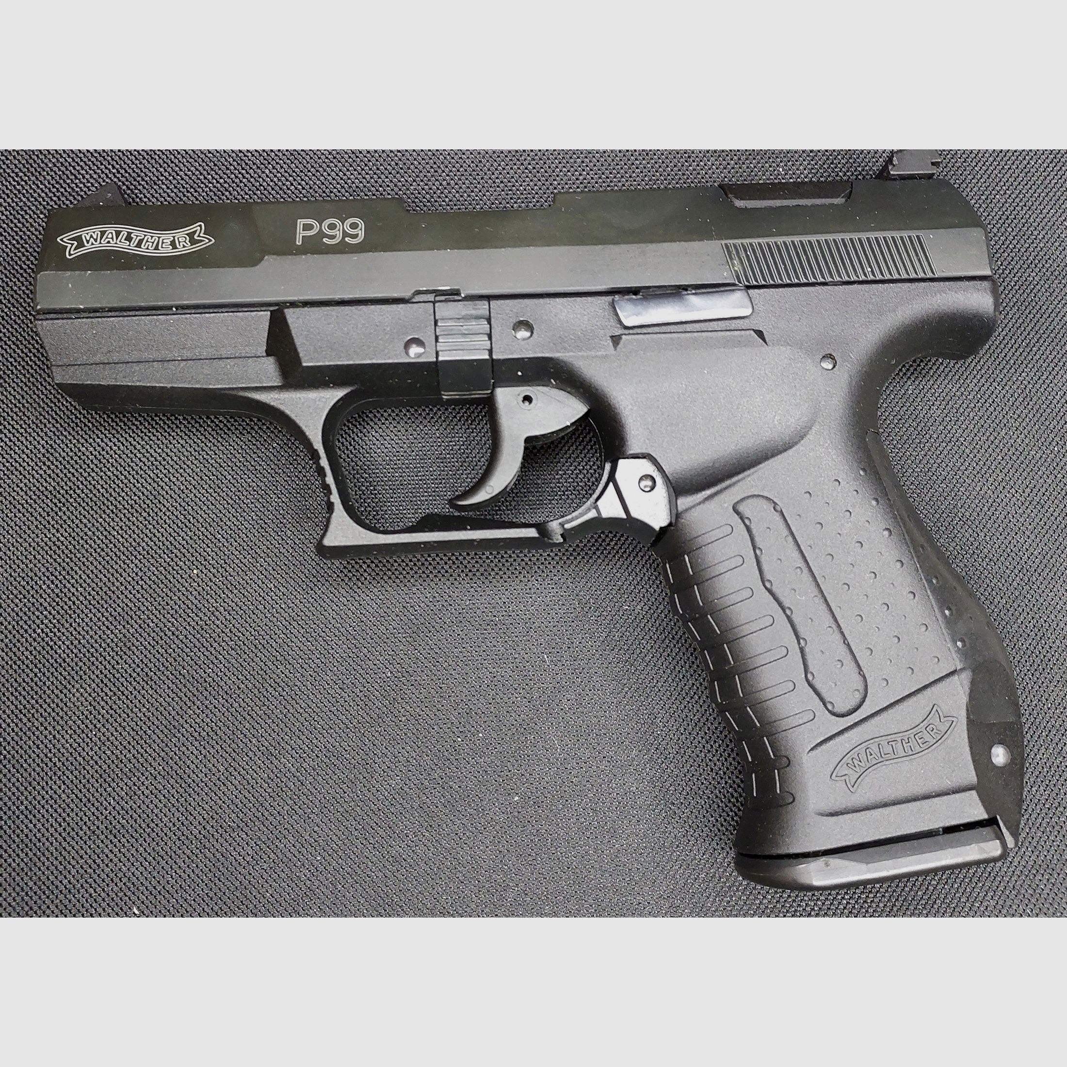 Walther P99 pistolet alarmowy 9mm P.A.K. (PTB 637) P 99
