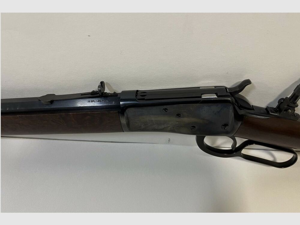 UHR Langgeweer Rossi Rossi UHR (Winchester Replica) Lever Action Repeater