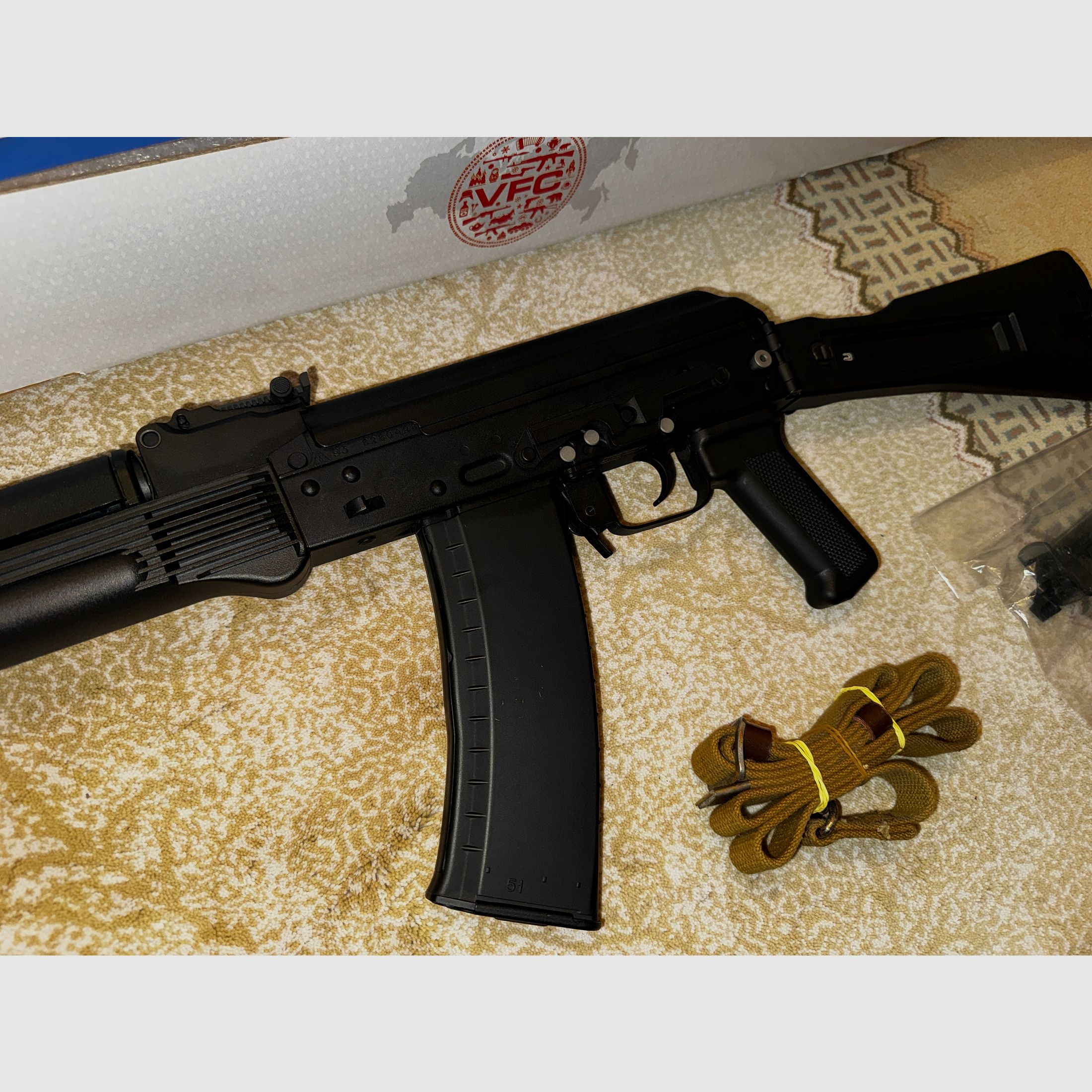 VFC AK 74M GBB Vollmetall mit Zubehör und OVP