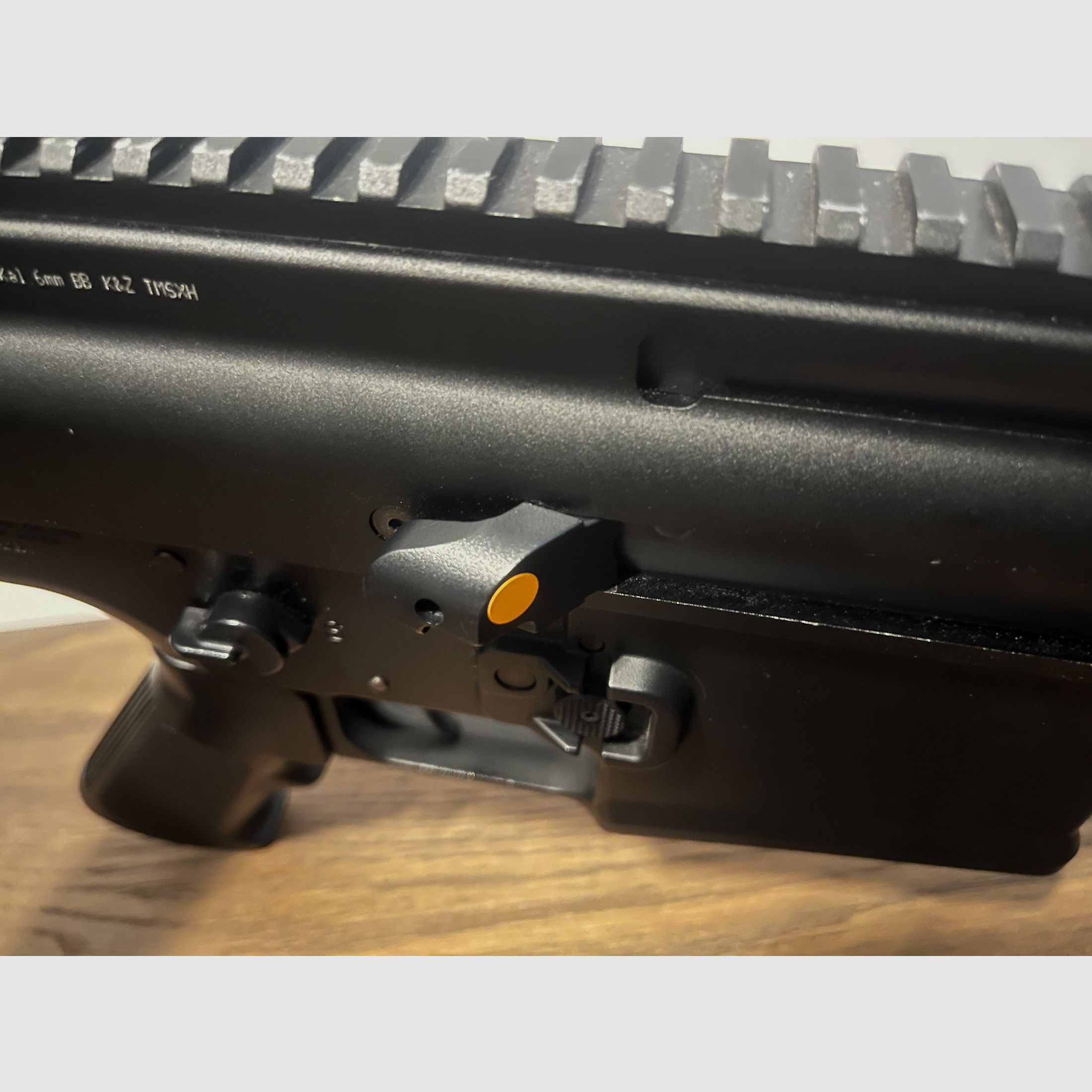 Tokyo Marui Scar-H mit Granatwerfer und passendem Zubehör