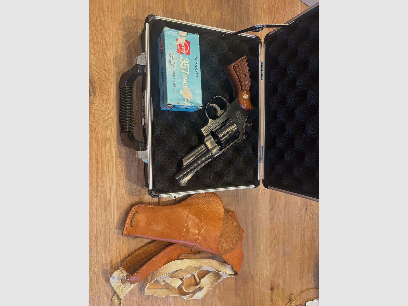 Smith & Wesson Model 28-2 4“