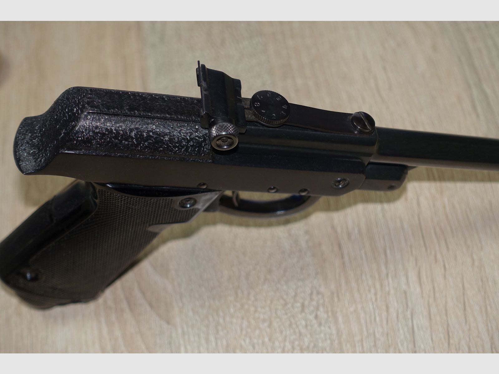 Beautiful 70-year-old Walther LP53 / Collector's item