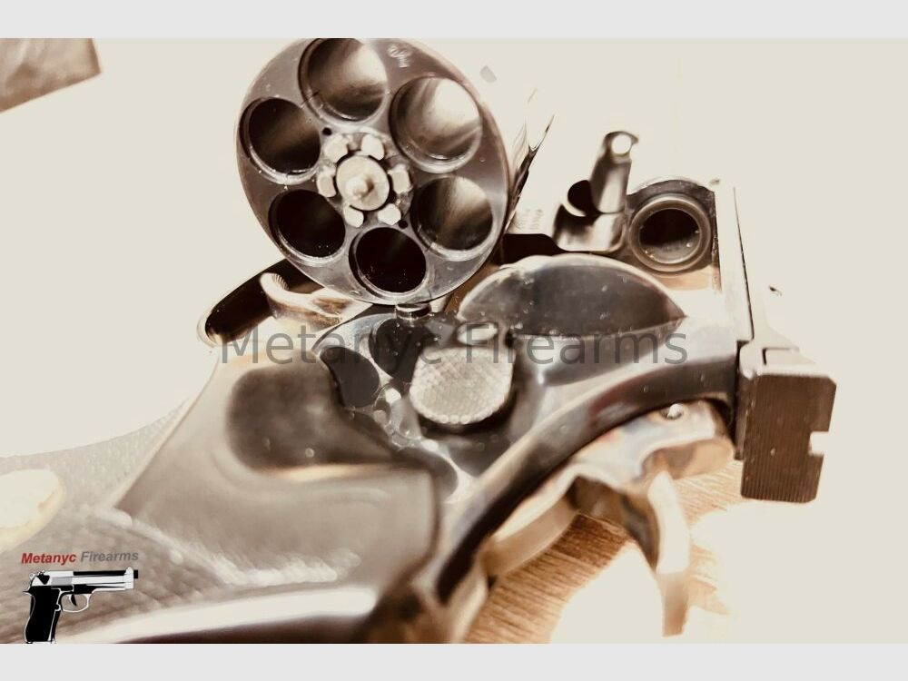 Smith & Wesson 29-2 .44RemMag