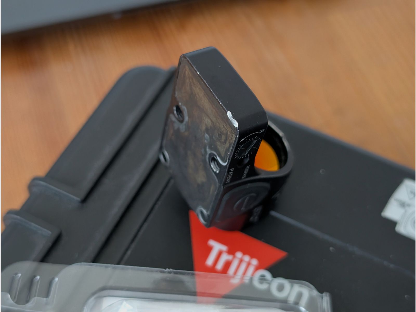 Original Trijicon SRO 2.5 MOA Mini Red Dot