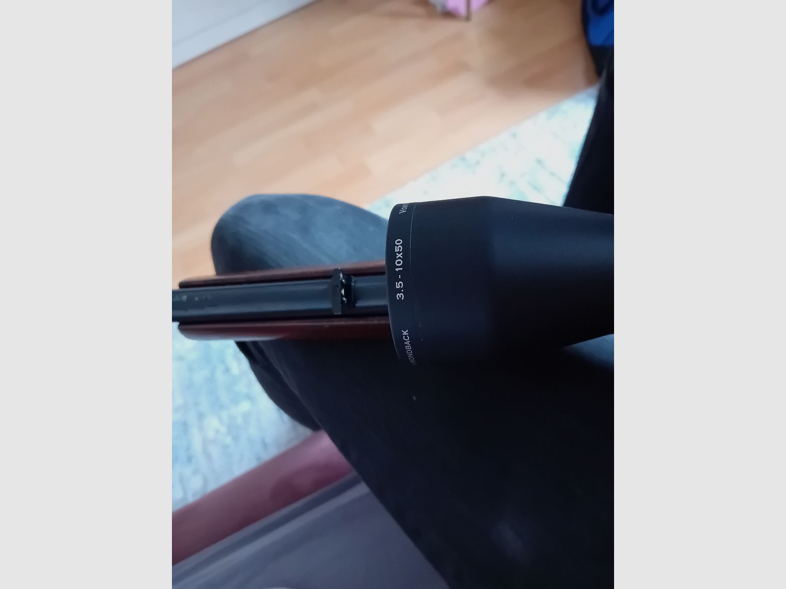 Fucile Anschütz modello 1393 calibro 22 con cannocchiale Vortex Diamondback 3,5-10x50