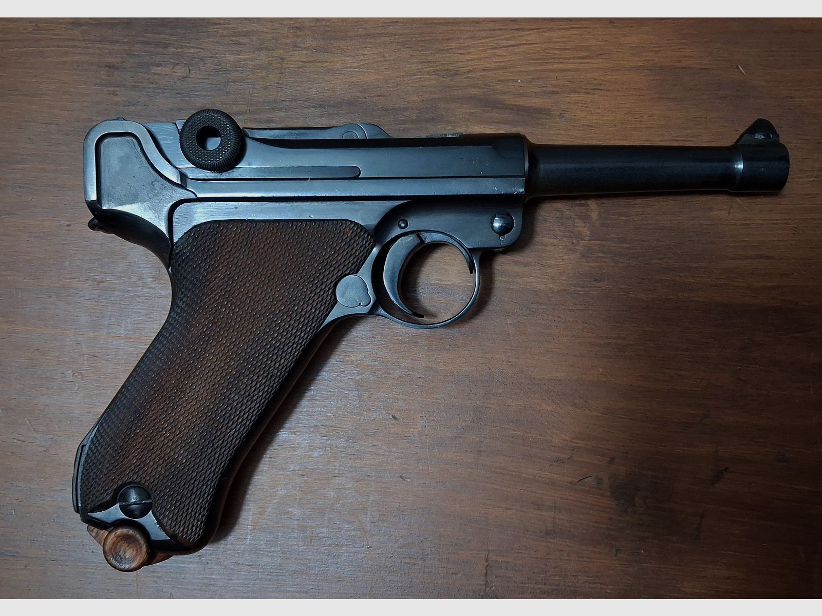 DWM P08 Luger 