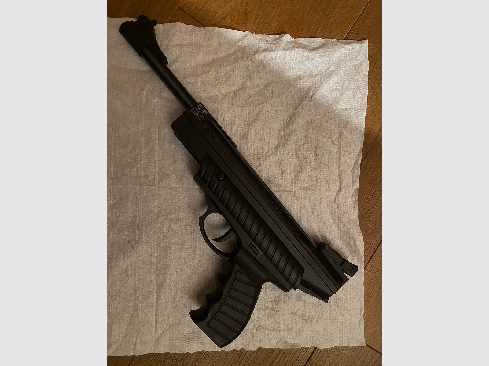 Pistola ad aria Webley Typhoon