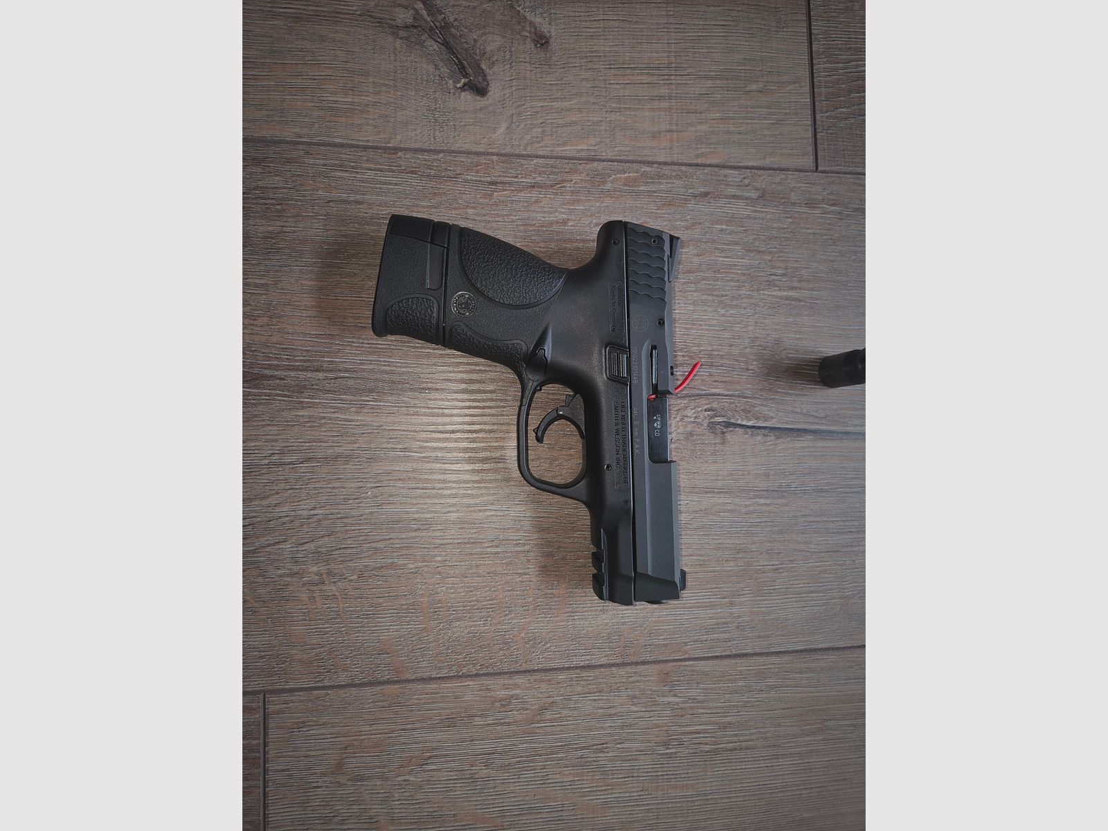 9 mm półautomatyczny