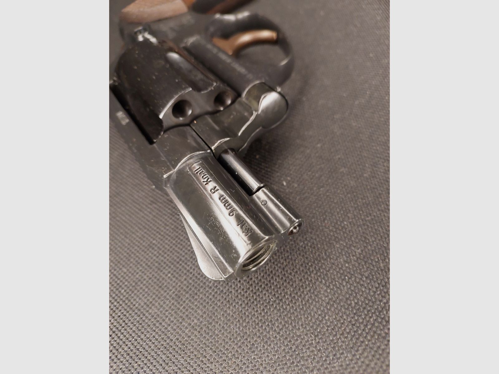 Weihrauch HW37 Kal. 9mm R.K. (PTB 887) OVP mit Holzgriffen - NEU (Arminius HW 37)