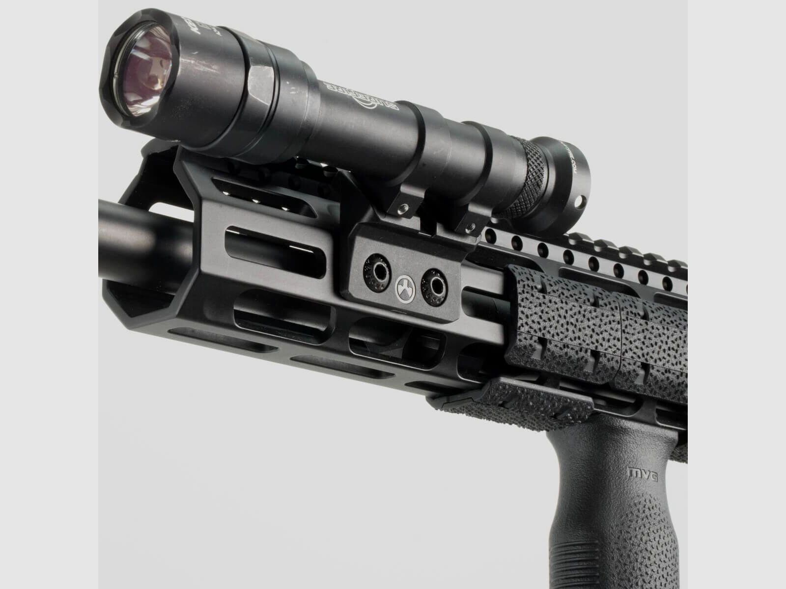 Montaż lampy M-LOK, zdjęcie 2 z 5