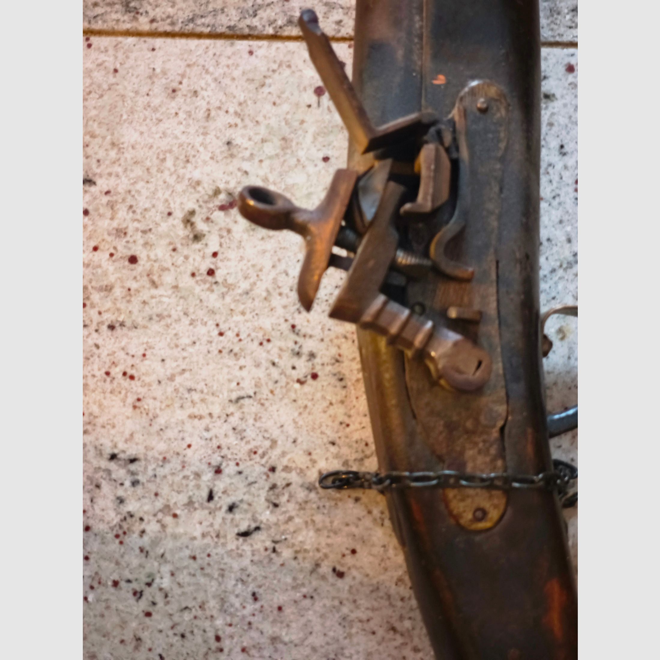 Steinschlossgewehr mit Bajonett und Puntze