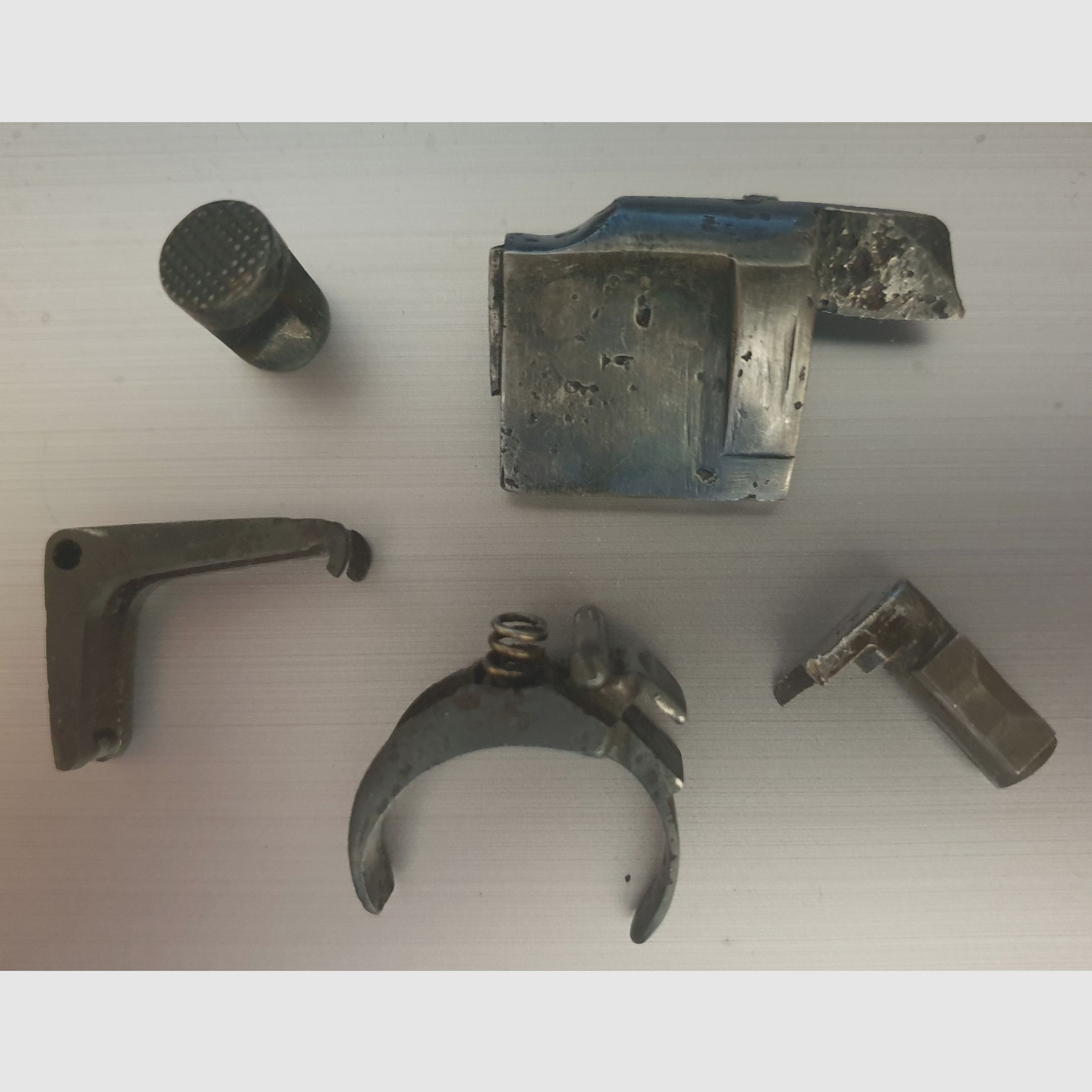  5 Ersatsteile für 08 Pistole gebraucht, Bild 2 von 2