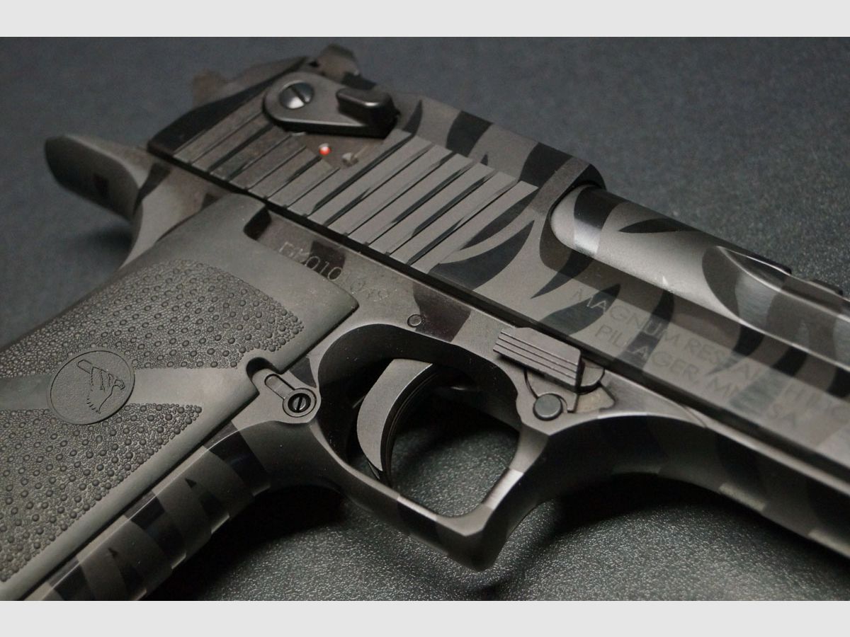 Magnum Research Desert Eagle Black Tiger Stripes, Bild 4 von 8
