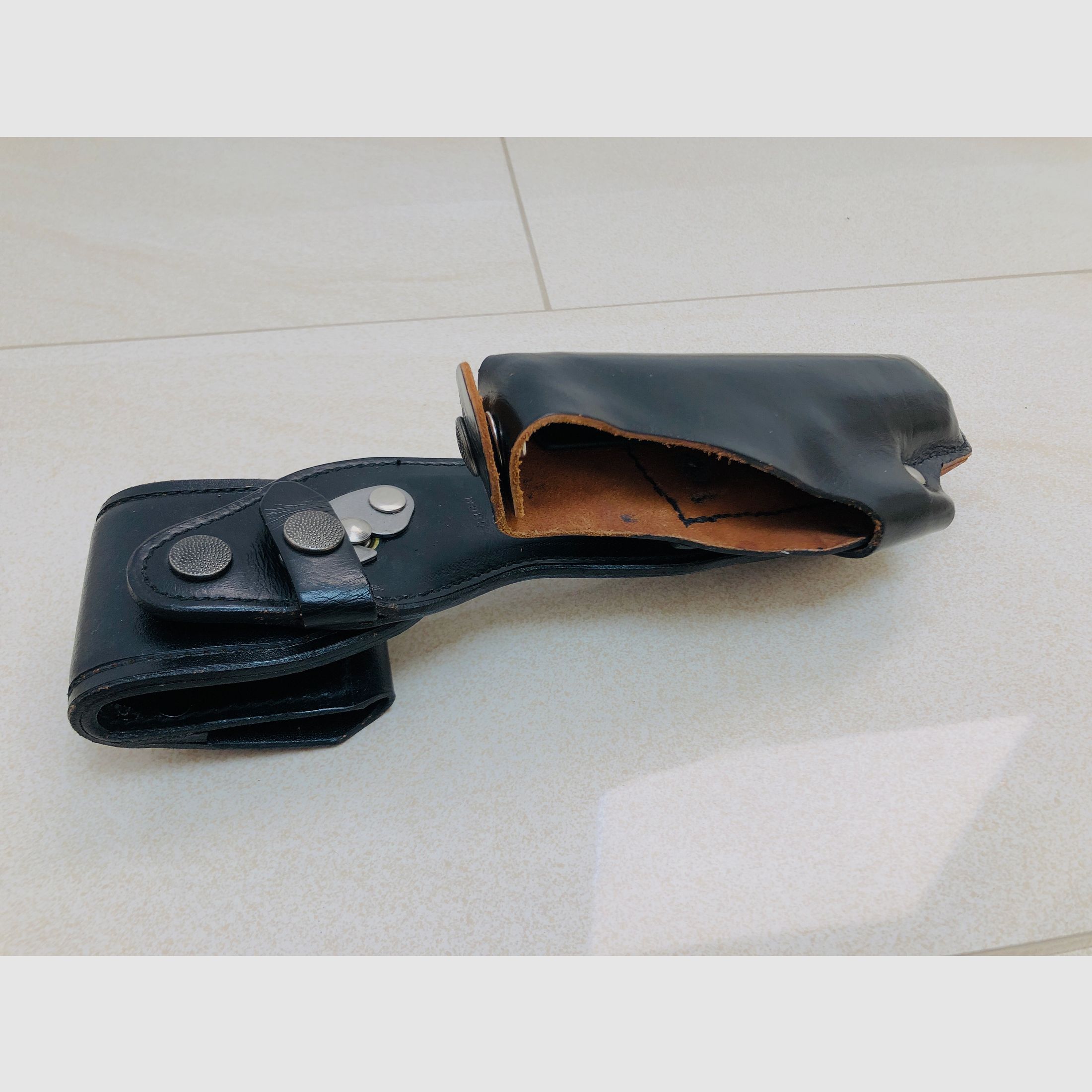 ••• Dienstholster DBGM GM 77 16 273 Dienstholster Makarov H&K P7 •••