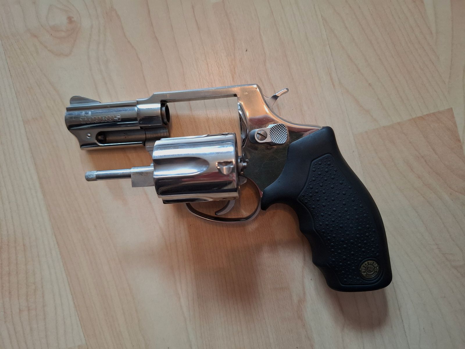Taurus Revolver M 605 Kal. .357 Mag.