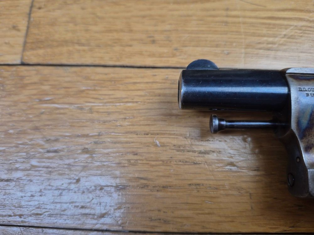 Sehr schöner Revolver D.D.Oury – 8mm 1892 – Marmorierte Rahmen – Wunderschöne Brünierung – Lebendige Pulverstempel von Lüttich – Ebenholz-Griffschalen – SA / DA – Spiegelkammern und Lauf – Rechts drehendes Trommelmagazin – Echte Smith & Wesson Bodyguard aus der schönen Epoche! – Kategorie D – TBE++, Bild 22 von 22