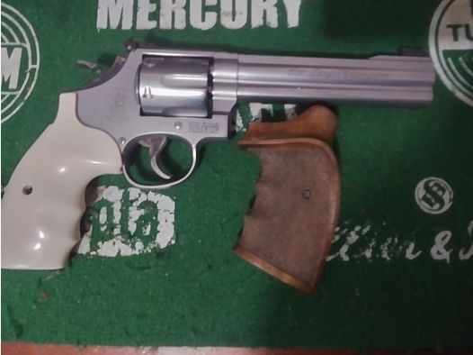 Wunderschöner Smith & Wesson 686 Target Champion