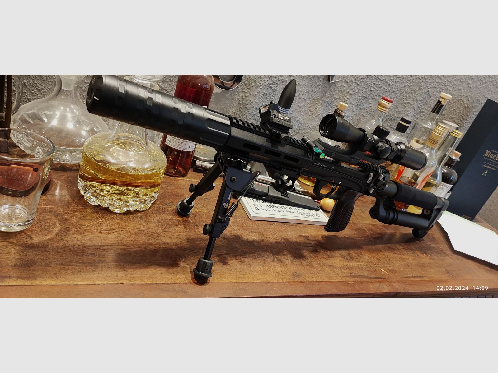 Edgun Leshiy mit vielen Zubehör im AR15-Stil. Mit verbleibender Garantie.