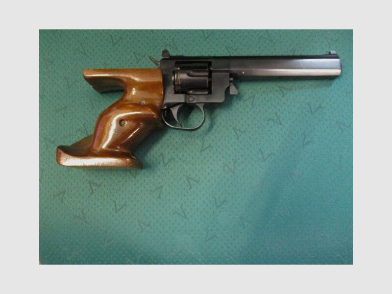 Sportrevolver Revolver Baikal Kaliber 7,62 Nagant mit Formgriff wie neu