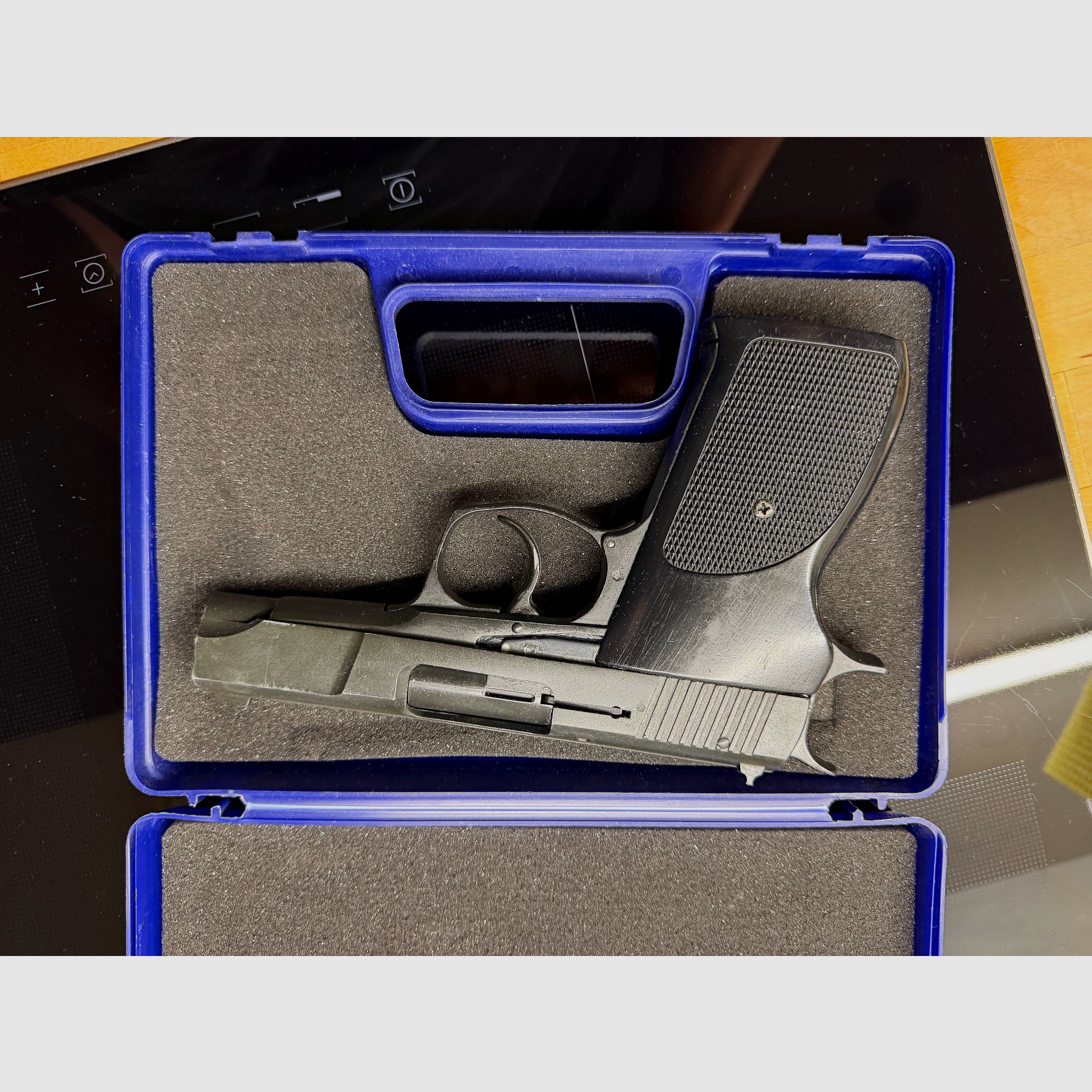 Röhm Modell 725 Die 9 mm PAK Schreckschuss / Gaspistole